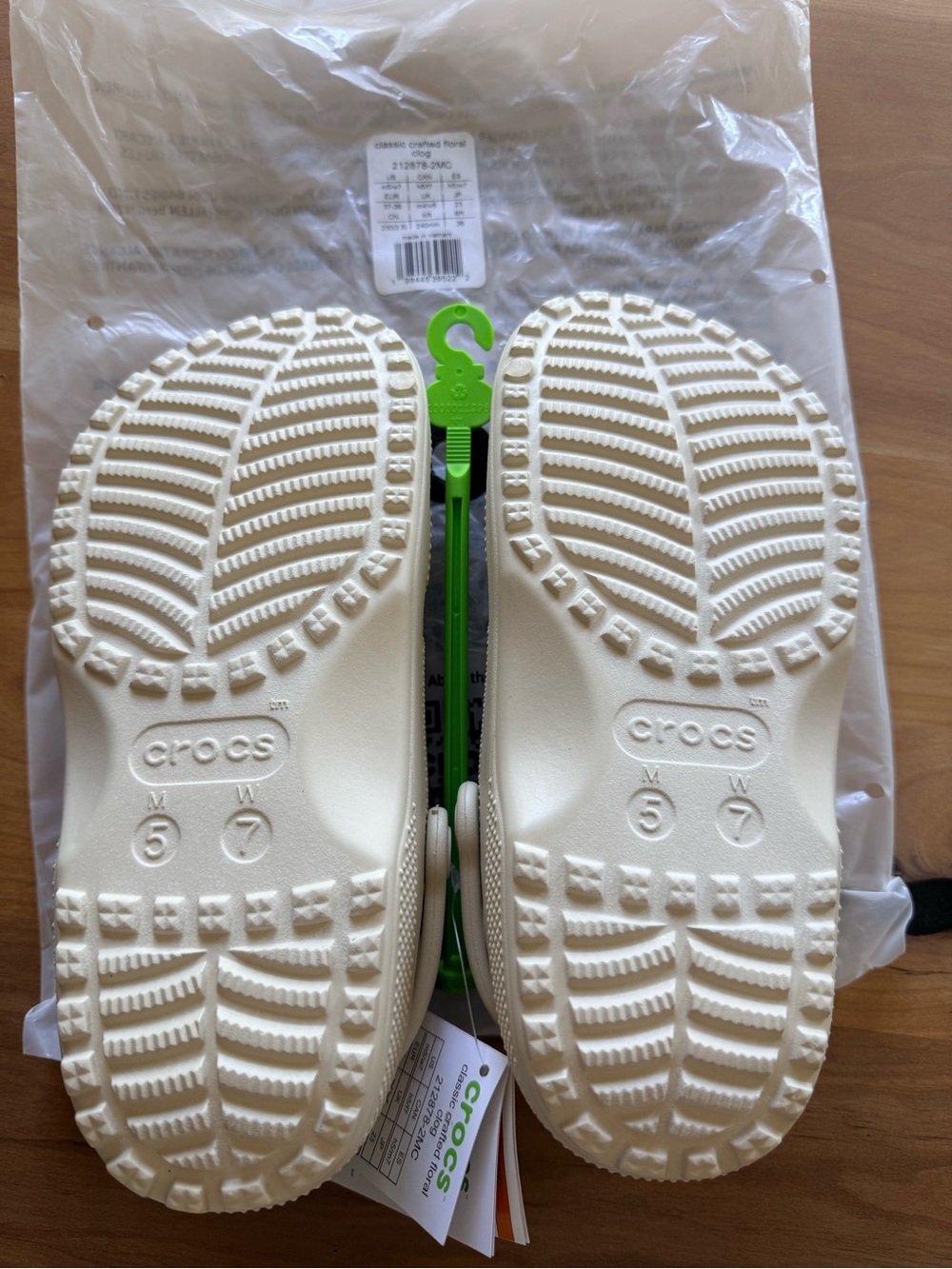Embroidered Crocs - Picture 2 of 3